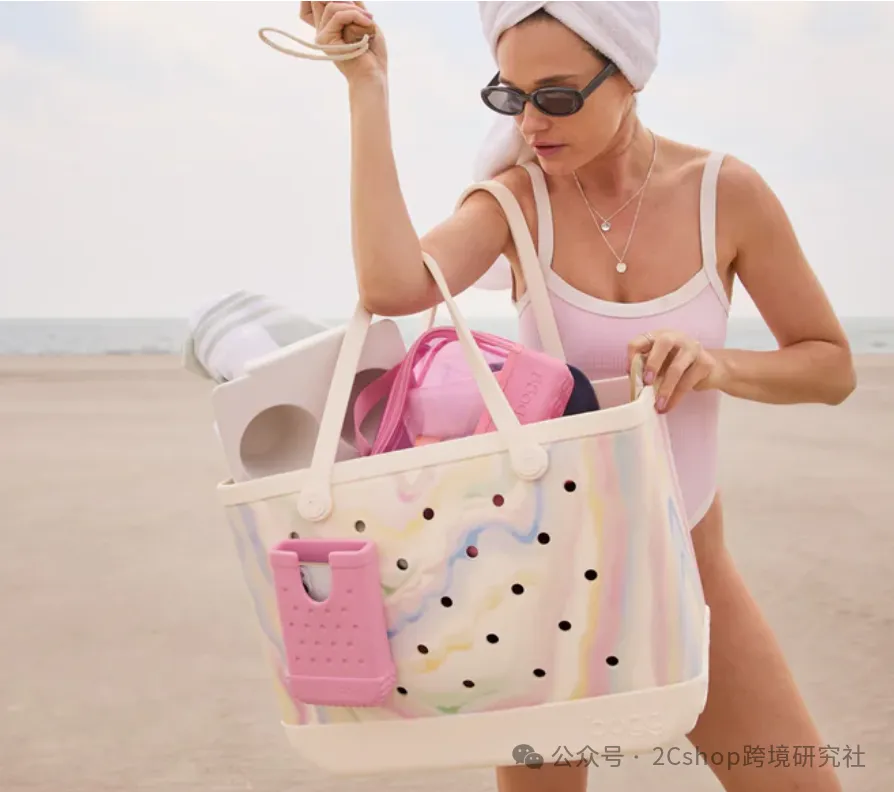 凭2个动作打造出爆款，这个洞洞包独立站年入近2亿