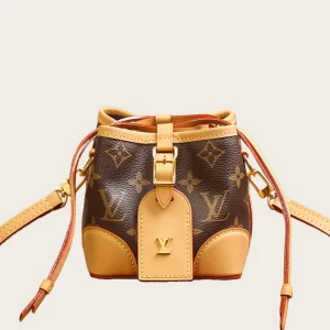 𝐍𝐨𝐞 𝐏𝐮𝐫𝐬𝐞-M57099