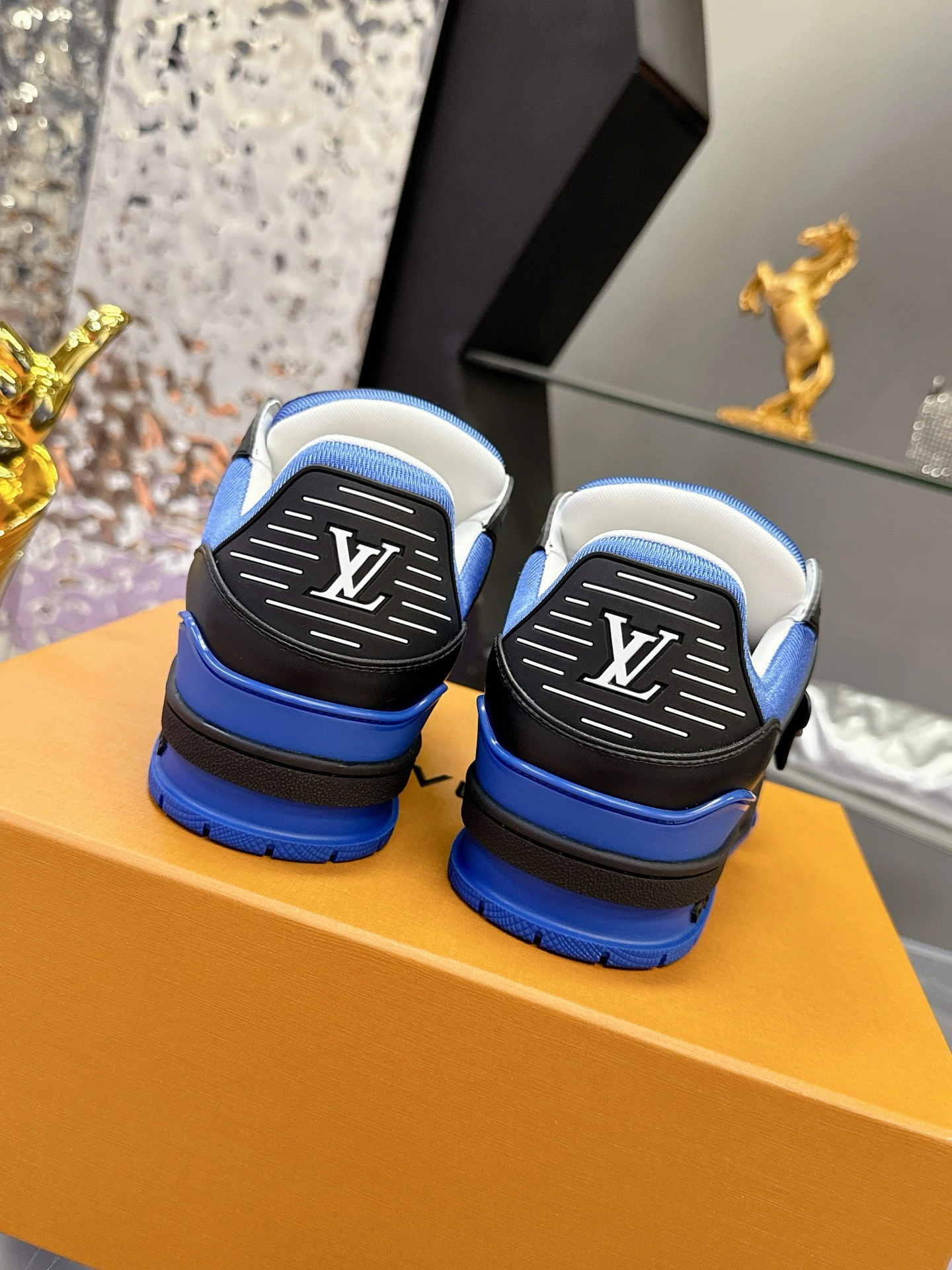 LV Trainer-Color Clash - 图片 3